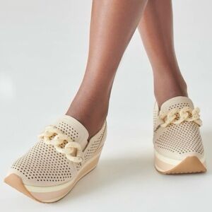 Dolce Vita Jhenee Perforated Leather Sneakers Color Sand Nubuck Size 8